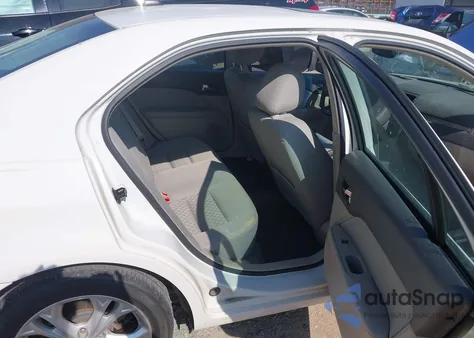 2012 Ford Fusion Se z USA, uszkodzony, nr VIN 3FAHP0HA8CR180558